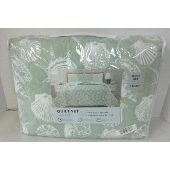 NEW Laura Ashley TWIN Size Linley Quilt & Sham Set Yellow and Blue Floral NIP - Picture 1 of 1